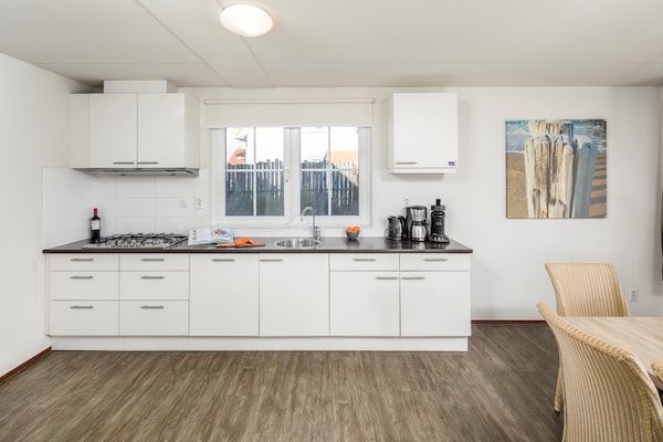 Keuken - Ruime villa aan zee in Cadzand-Bad (4)