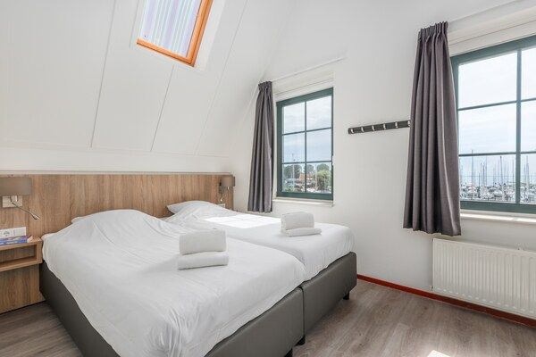 Slaapkamer - Huis in Volendam bij de Marina in Volendam (5)