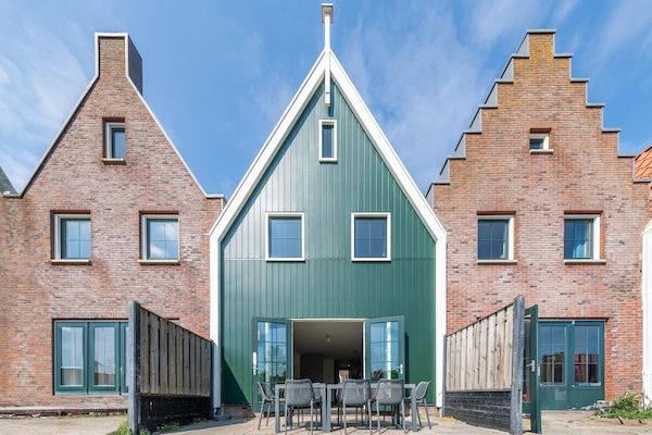 Buitenkant - Huis in Volendam bij de Marina in Volendam (5)