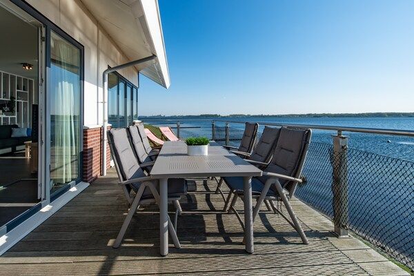Terras - Appartement bij Veerse Meer Kamperland in Kamperland (4)