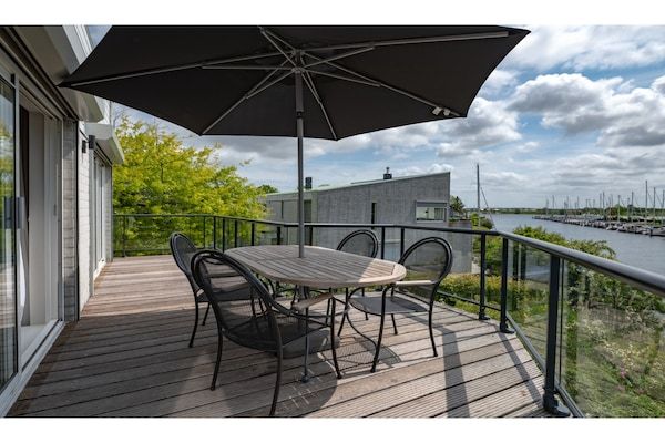 Terras - Watervilla Kortgene aan Veerse Meer in Kortgene (4)