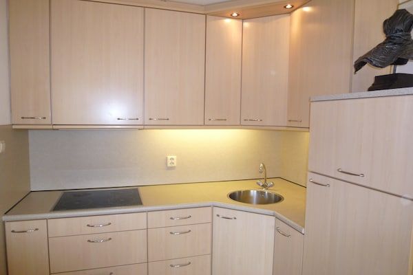 Keuken - Bungalow bij Veerse Meer voor watersport in Kamperland (4)
