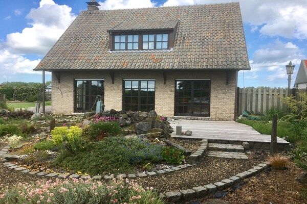 Buitenkant - Vakantiehuis in Groede bij het strand in Groede (5)