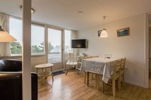 Woonkamer - Appartement in Noord-Holland in Bergen aan Zee (2)