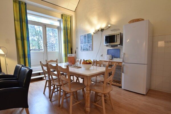 Eetkamer - Vakantiehuis in Bergen bij Noordzeestrand in Bergen aan zee (2)