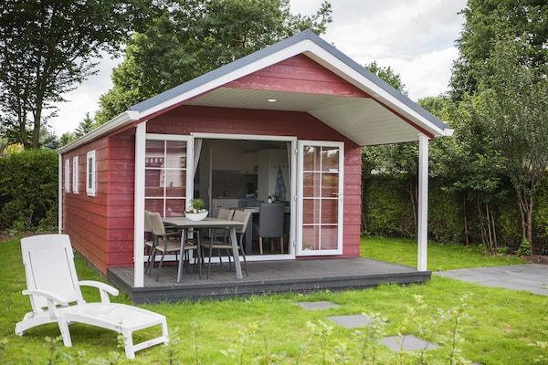 Buitenkant - Chalet in Nederland met Privé Sauna in Voorthuizen (1)