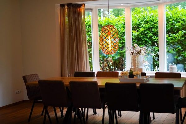 Eetkamer - Ruime villa in Hoenderloo in Hoenderloo (3)