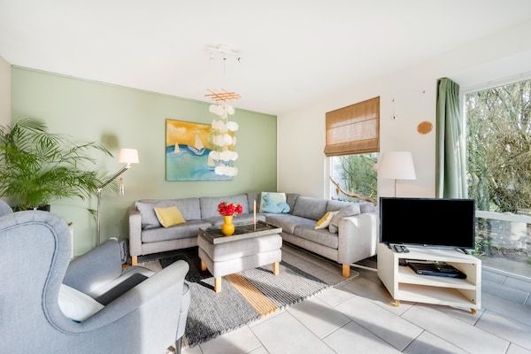 Woonkamer - Vakantiehuis Noordwijk bij Strand & Sauna in Noordwijk (1)