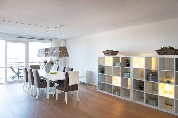 Eetkamer - Modern appartement in Den Haag in Scheveningen (2)