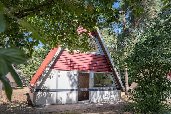 Buitenkant - Bungalow in Wolfsven bij Natuurgebied in Mierlo (1)