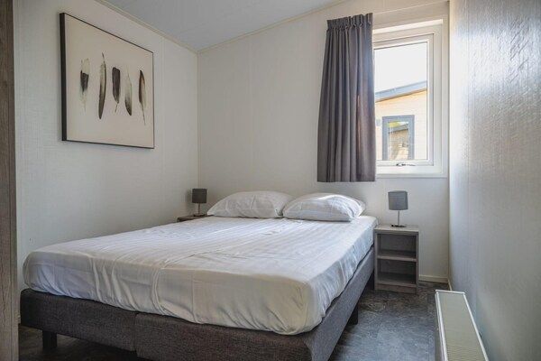 Slaapkamer - Natuuruitstapje met huisdieren in Drenthe in West-Graftdijk (5)