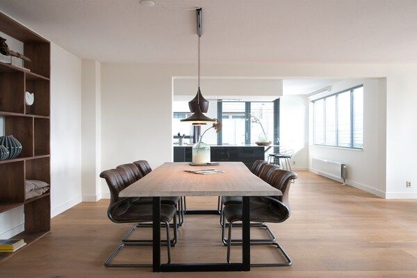 Eetkamer - Luxe penthouse met dakterras in Scheveningen (2)