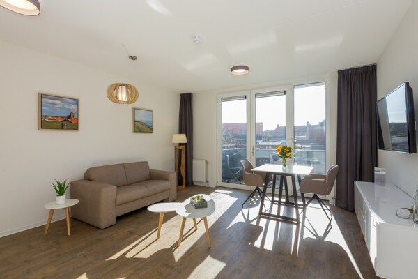 Woonkamer - Zoutelande Strand Luxe Appartement in Zoutelande (5)
