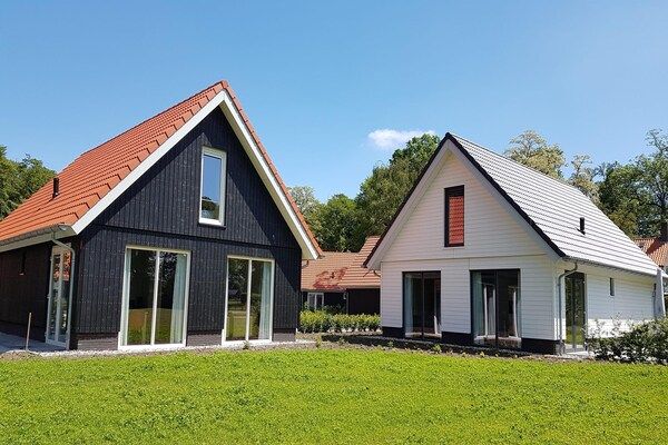 Buitenkant - Gezellige villa midden in de Achterhoek in Almen (4)