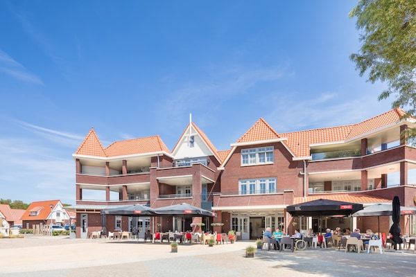 Buitenkant - Appartement in Zeeland met luxe voorzieningen in Koudekerke (1)