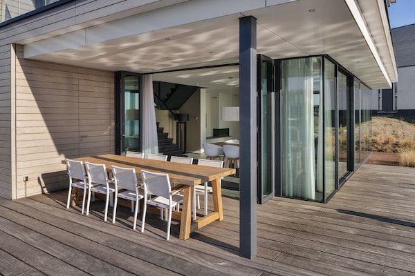 Terras - Villa aan het Veerse Meer met Uitzicht in Arnemuiden (4)