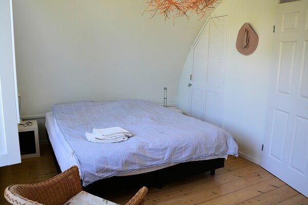 Slaapkamer - Vakantiehuis in Noordwijk bij het Strand in Noordwijk (5)