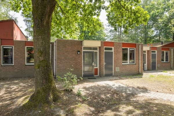 Buitenkant - Geschakelde bungalow in Weert voor 4 personen in Weert (1)