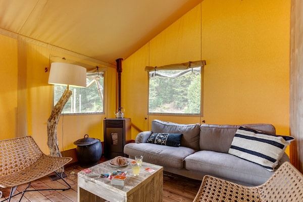 Woonkamer - Appartement in Nederland bij grachten in Uden (2)