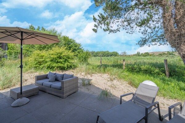 Terras - Prachtig vakantiehuis vlakbij de zee in Egmond aan den Hoef (5)