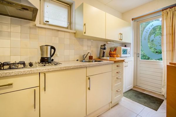 Keuken - Appartement Noordwolde Landelijk in Noordwolde (4)