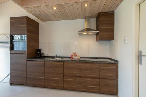 Keuken - Appartement in Zoutelande bij het Strand in Zoutelande (4)