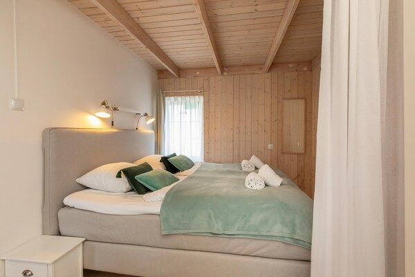 Slaapkamer - Appartement in Zoutelande bij het Strand in Zoutelande (5)