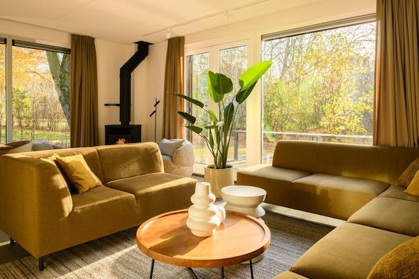 Woonkamer - Luxe villa in Maastricht in Maastricht (2)