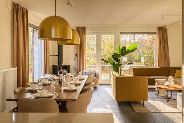 Eetkamer - Luxe villa in Maastricht in Maastricht (3)