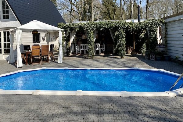 PoolOfHouse - Villa in Drents-Friese Woud met Zwembad in Wateren (1)