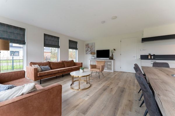 Woonkamer - Vakantiehuis in De Koog bij de Zee in De Koog Texel (4)