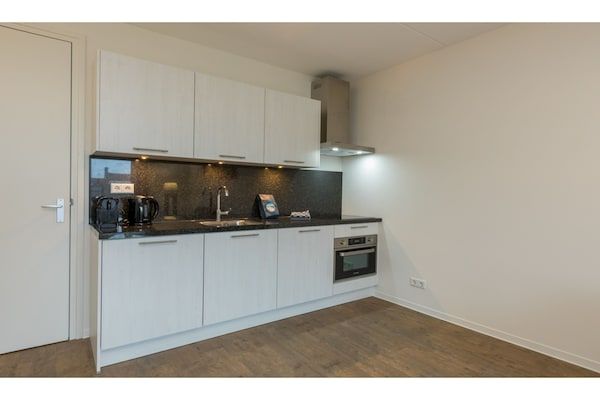Keuken - Appartement in Zoutelande bij het Strand in Zoutelande (3)
