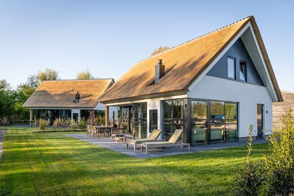 Buitenkant - Wellness Villa, Texel in De Cocksdorp Texel (3)