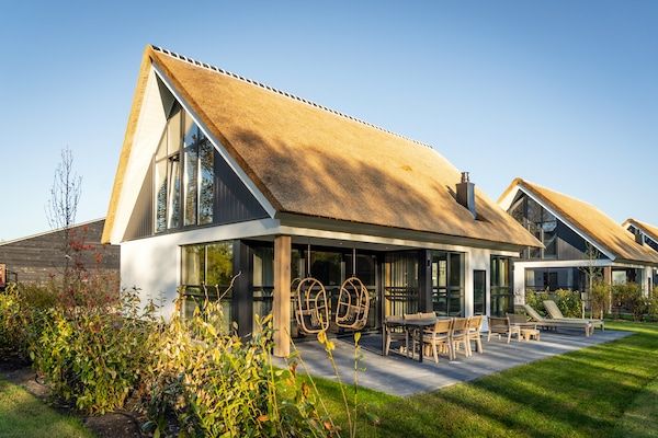 Buitenkant - Luxe Villa Retreat op Texel in De Cocksdorp Texel (2)