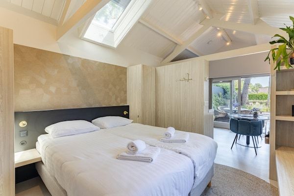 Slaapkamer - Schuilplaats vlakbij het strand van Domburg in Domburg (3)