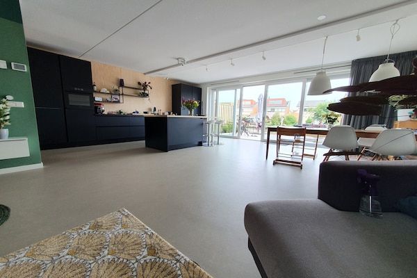 Woonkamer - Gezellig vakantiehuis in Alkmaar aan het water in Alkmaar (4)