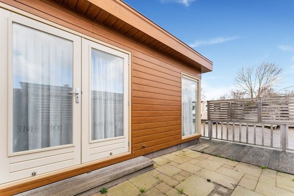 HallReception - Prachtig chalet met eigen sloep en haven in Bantega Friesland in Bantega (4)