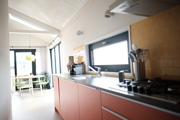 Keuken - Lodge in Callantsoog bij Noordzeestrand in Callantsoog (3)