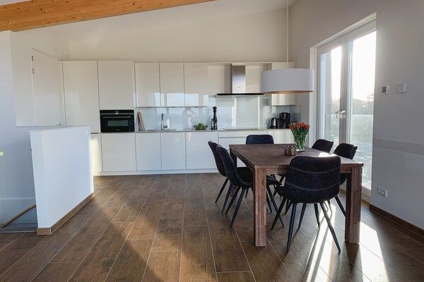 Keuken - Villa aan Veerse Meer met Uitzicht in Kamperland (2)