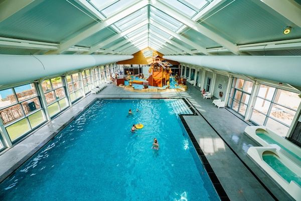 PoolOfHouse - Huisdiervriendelijk verblijf in een lodge in Maurik (2)