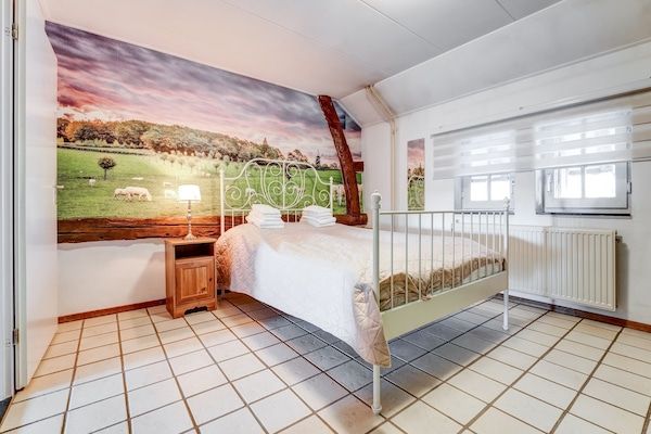 Slaapkamer - Appartement in Ubachsberg bij Routes in Voerendaal (3)