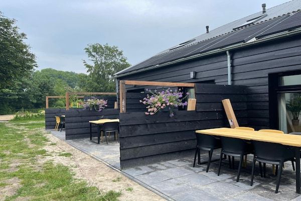 Buitenkant - Appartement in Vrouwenpolder bij Strand in Vrouwenpolder (1)