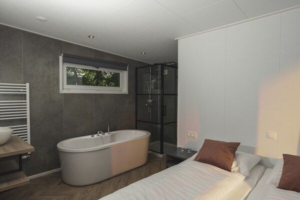 Wellness - Wellness Lodge met sauna en prachtig uitzicht in Zuna (4)