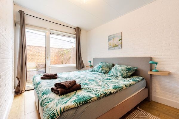 Slaapkamer - Vakantiehuis in Noordwijkerhout bij Meer in Noordwijkerhout (5)