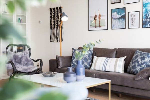 Woonkamer - Gerestyled appartement met geweldig uitzicht in Den Haag (4)