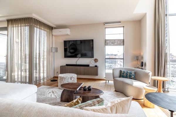 Woonkamer - Penthouse bij Scheveningen Strand in Den Haag (3)