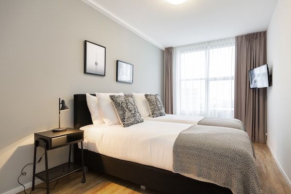 Slaapkamer - Zeezicht appartement in Den Haag nabij strand in Den Haag (4)