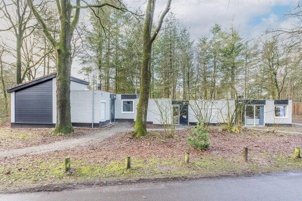 Buitenkant - Veluwebos Bungalow in Kootwijk (4)