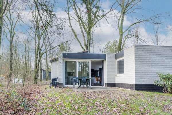 Buitenkant - Veluwebos Bungalow in Kootwijk (2)