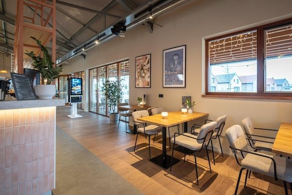 Voorzieningen - Villa aan het Veerse Meer met Sauna in Wolphaartsdijk (4)